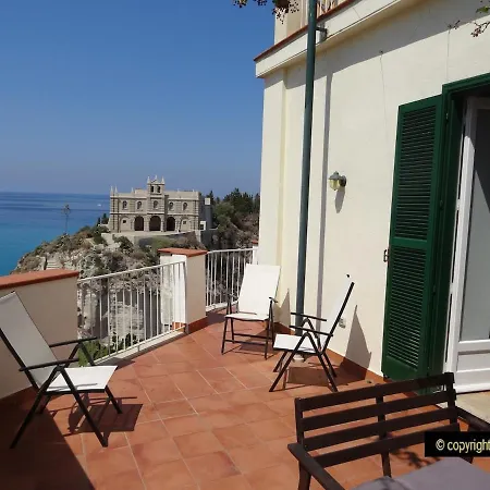 - Exclusive In The Old Town Sea View
