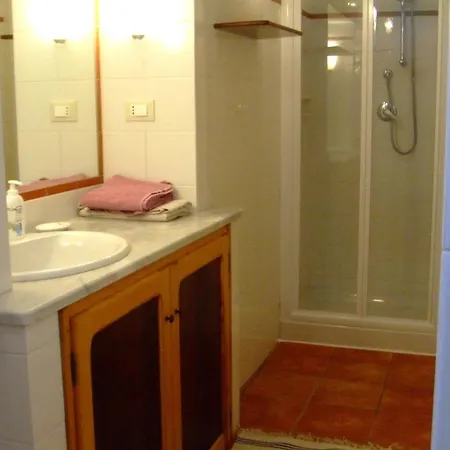 - Exclusive In The Old Town Sea View Apartment Tropea