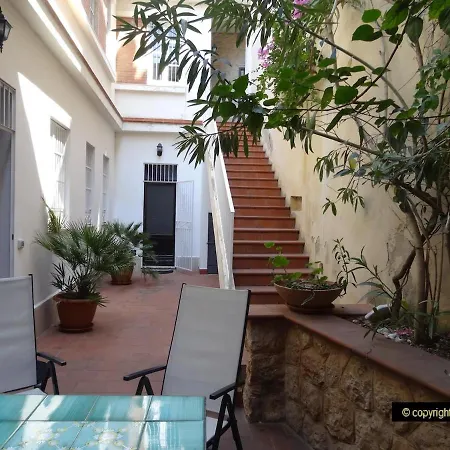 - Exclusive In The Old Town Sea View Appartement
