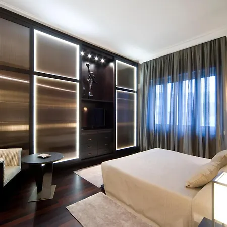 - Exclusive In The Old Town Apartament