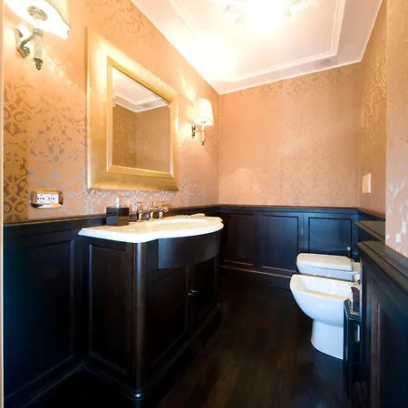 - Exclusive In The Old Town Sea View Appartement